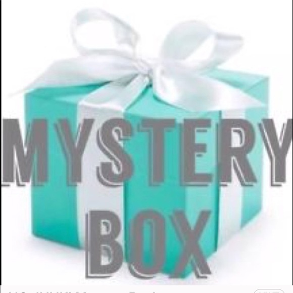 Plus size Mystery Box of beautiful items - Picture 1 of 2